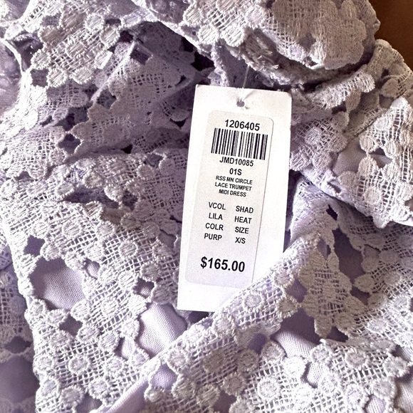 Nwt Chelsea Lace Trumpet Midi Dress Lilac - Picture 3 of 12